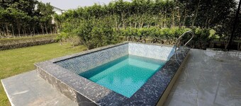 Gorgeous 3-bedroom hotel suites near Green Beauty Farm in Noida Sector 135