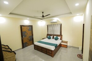 WiFi - Gorgeous 3-bedroom hotel suites near Green Beauty Farm in Noida Sector 135 (Noida Sector 135 Nr Green Bueaty Farm)