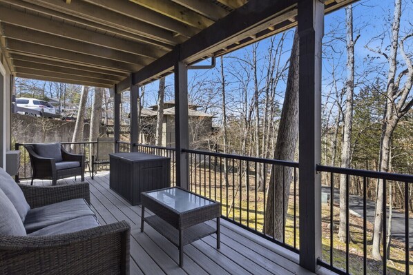 Property grounds - Grand Ridge Retreat w Decks, TVs & Pool Access! (Osage Beach)