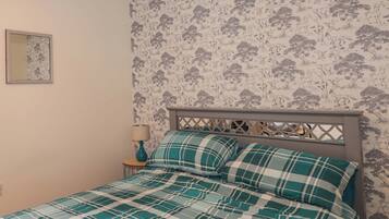 4 bedrooms, individually decorated, individually furnished