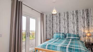 4 phòng ngủ, trang trí khác biệt