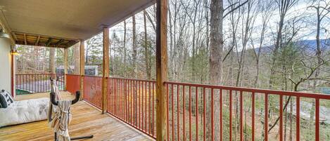 Apartment (3 Bedrooms) | Front of property