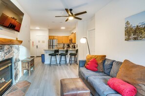 Interior - Walk to Ski Lift & Hot Tubs! Mtn-view Keystone Gem (Keystone)