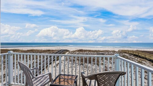 6BR Gulf-front home, Sleeps 15 ~ Private heated pool