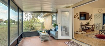 Pet-friendly Home 12 Mi to WEC & Dtwn Ocala!