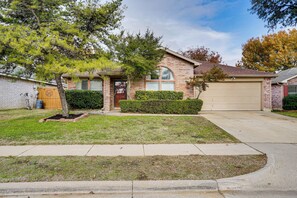 House (3 Bedrooms) | Interior - Family Getaway w/ Fenced Yard in Haltom City! (Fort Worth)