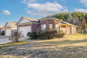 House (3 Bedrooms) | Interior - Work, Play & Visit Ole Miss! Cozy Escape Near Town (Oxford)