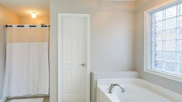 Nhà (3 Bedrooms) | Nội thất
