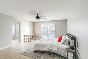 House (3 Bedrooms) | Interior - Work, Play & Visit Ole Miss! Cozy Escape Near Town (Oxford)