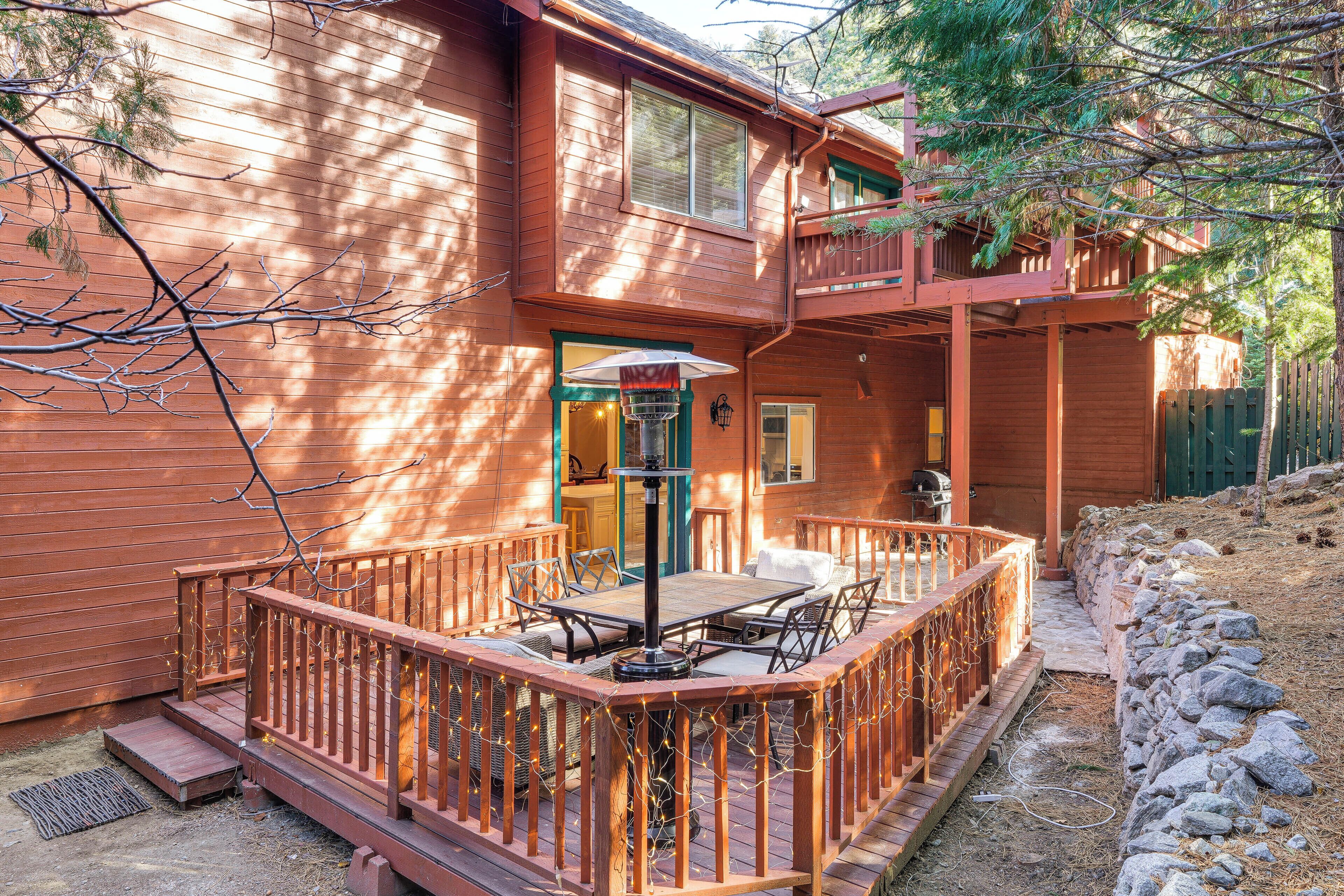 House (5 Bedrooms) | Interior