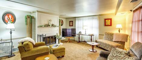 Apartment (3 Bedrooms) | Front of property