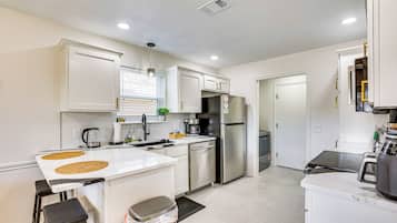 Hus (3 Bedrooms) | Innvendig