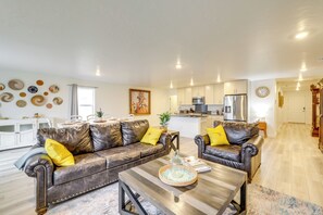 House (3 Bedrooms) | Interior - Newly Built Home w/ Yard, 4 Mi to Dtwn Caldwell! (Caldwell)