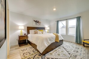 House (3 Bedrooms) | Interior