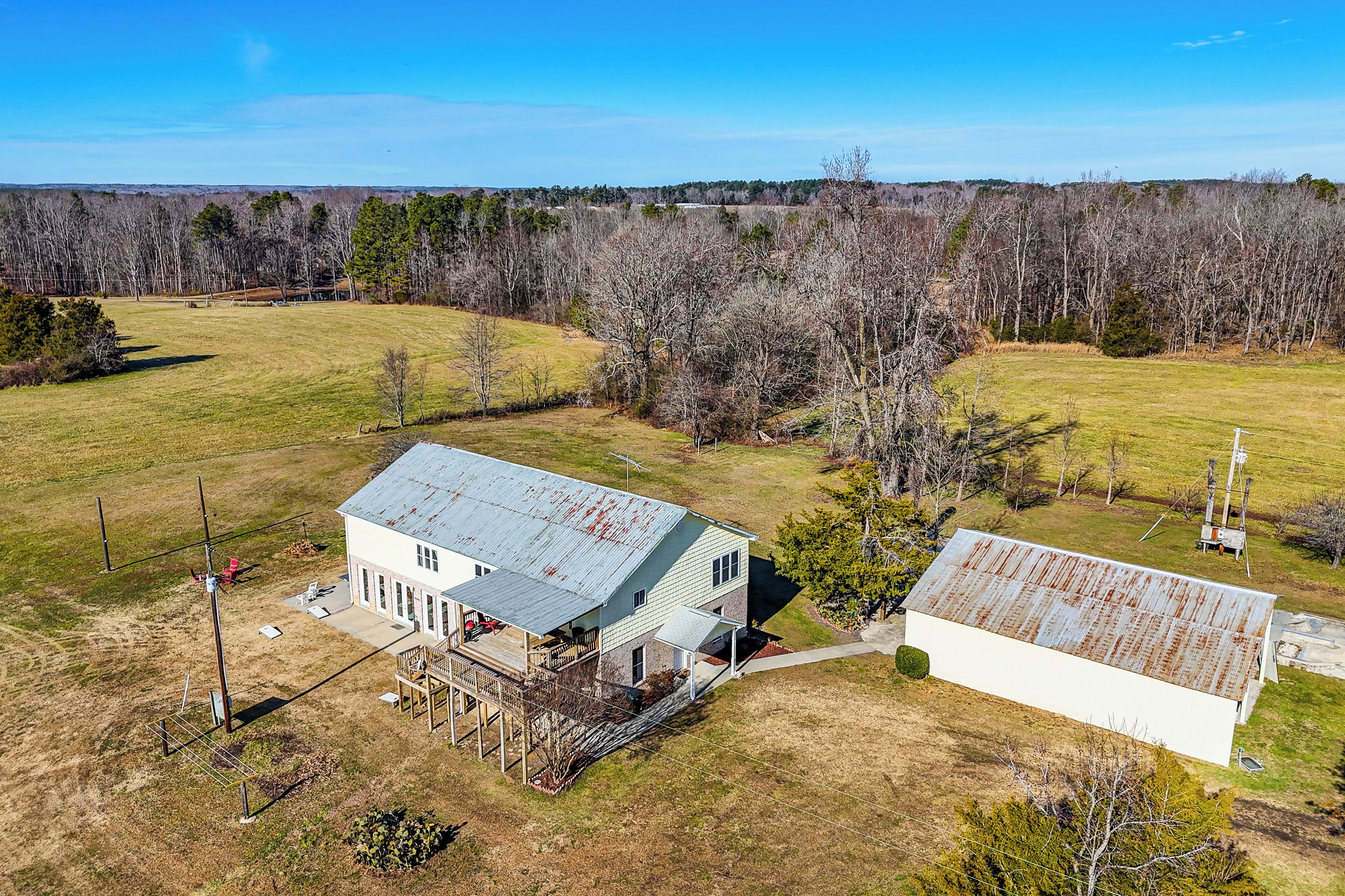 House (6 Bedrooms) | Interior