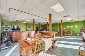 House (6 Bedrooms) | Interior - 100-acre Family Getaway in Kenbridge: Pets Welcome (Kenbridge)