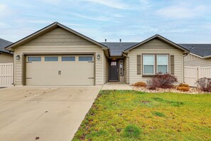 Interior - Private Suburban Hideaway 10 Mi to Dtwn Nampa! (Caldwell)