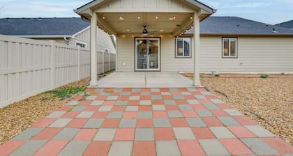 Private Suburban Hideaway 10 Mi to Dtwn Nampa!