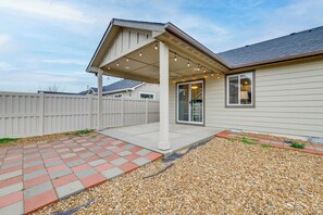 House (3 Bedrooms) | Interior - Private Suburban Hideaway 10 Mi to Dtwn Nampa! (Caldwell)