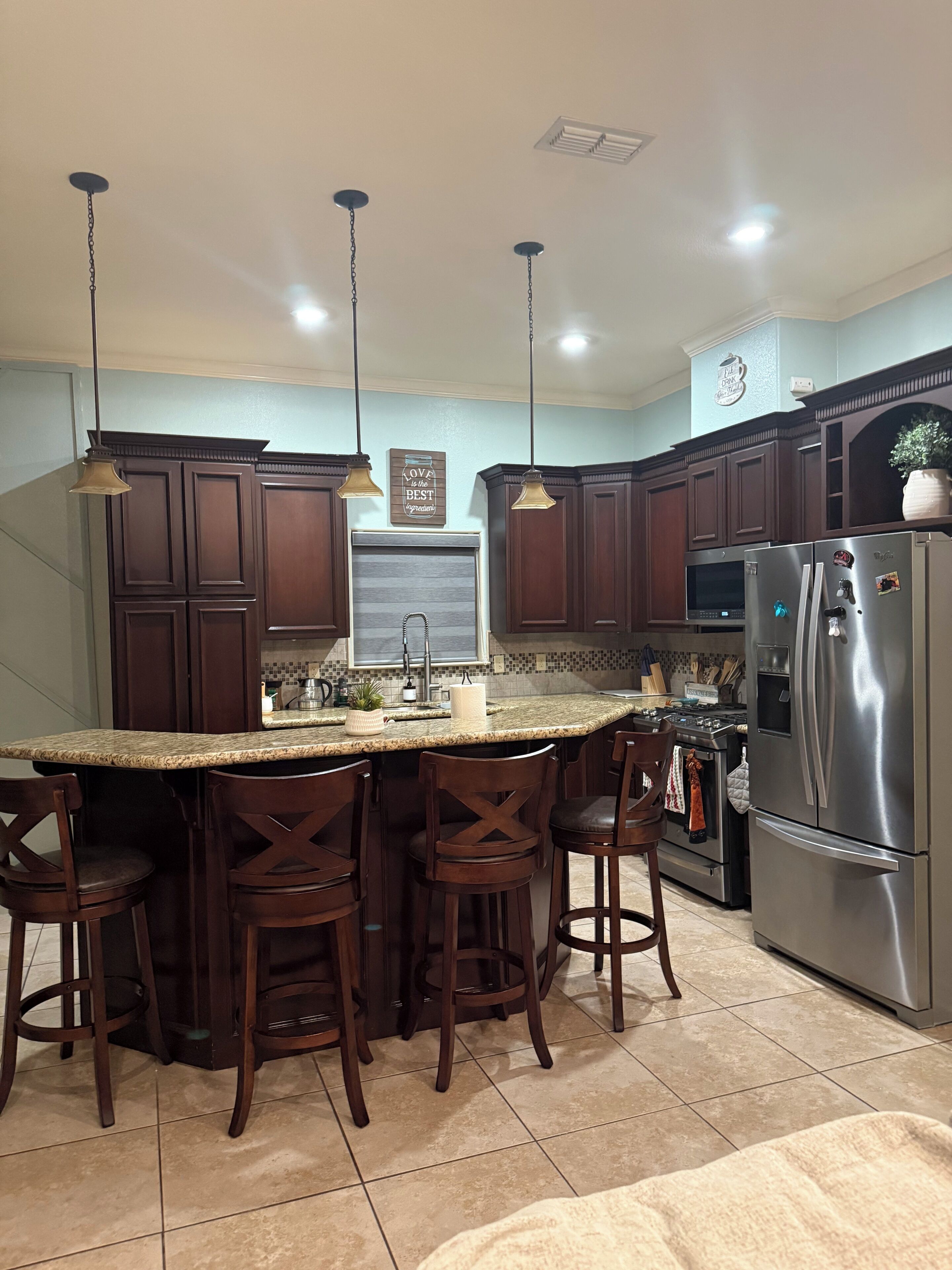 冰箱、微波炉、烤箱、炉灶