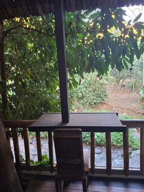 Zimmer, 3 Schlafzimmer, Raucher, Balkon | Garten