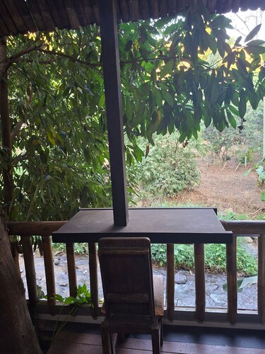 Room-hill Tribe Art House