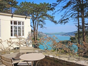Outdoor dining - 4 Ringrone (Salcombe)