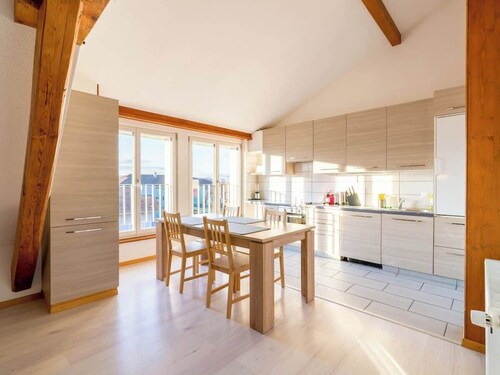 Thun Center Apartment | Close to Lake and Shops