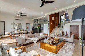 House | 4 bedrooms - Chic 4bhk w Pool Field View Villa Marigold (Marra)
