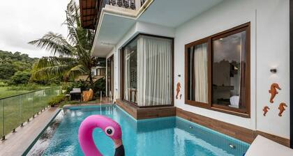 Chic 4bhk w Pool Field View Villa Marigold