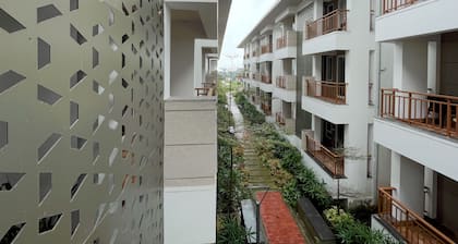 peaceful studio apartments near beach