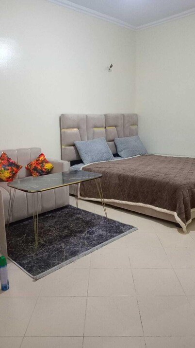 ห้องพักสะอาดและอบอุ่นใน ไอน์ ช็อก, คาซ่า เนียร์ชอร์  