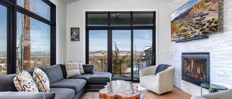 Townhome, 4 Bedrooms | Living area