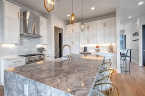 Townhome, 4 Bedrooms | Private kitchen - Frost Haven 4 Bedroom Townhouse (Park City)
