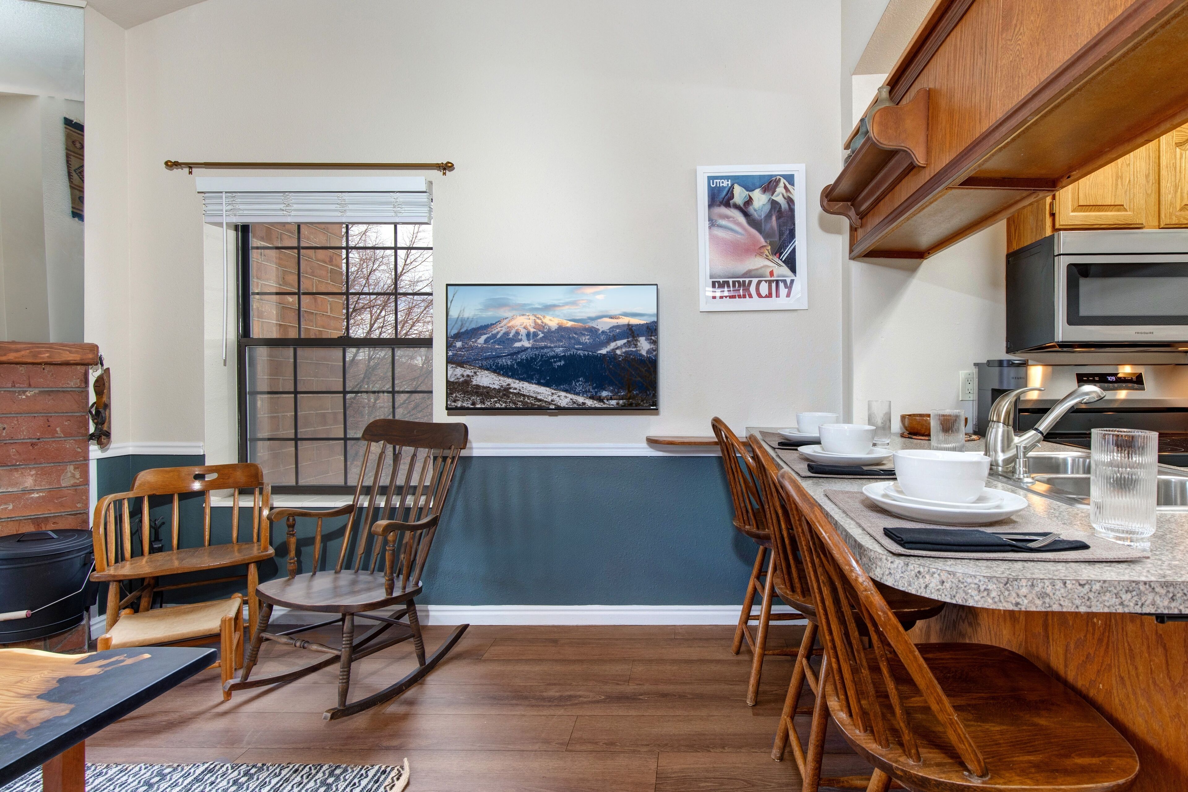 Condo, 1 Bedroom | Dining