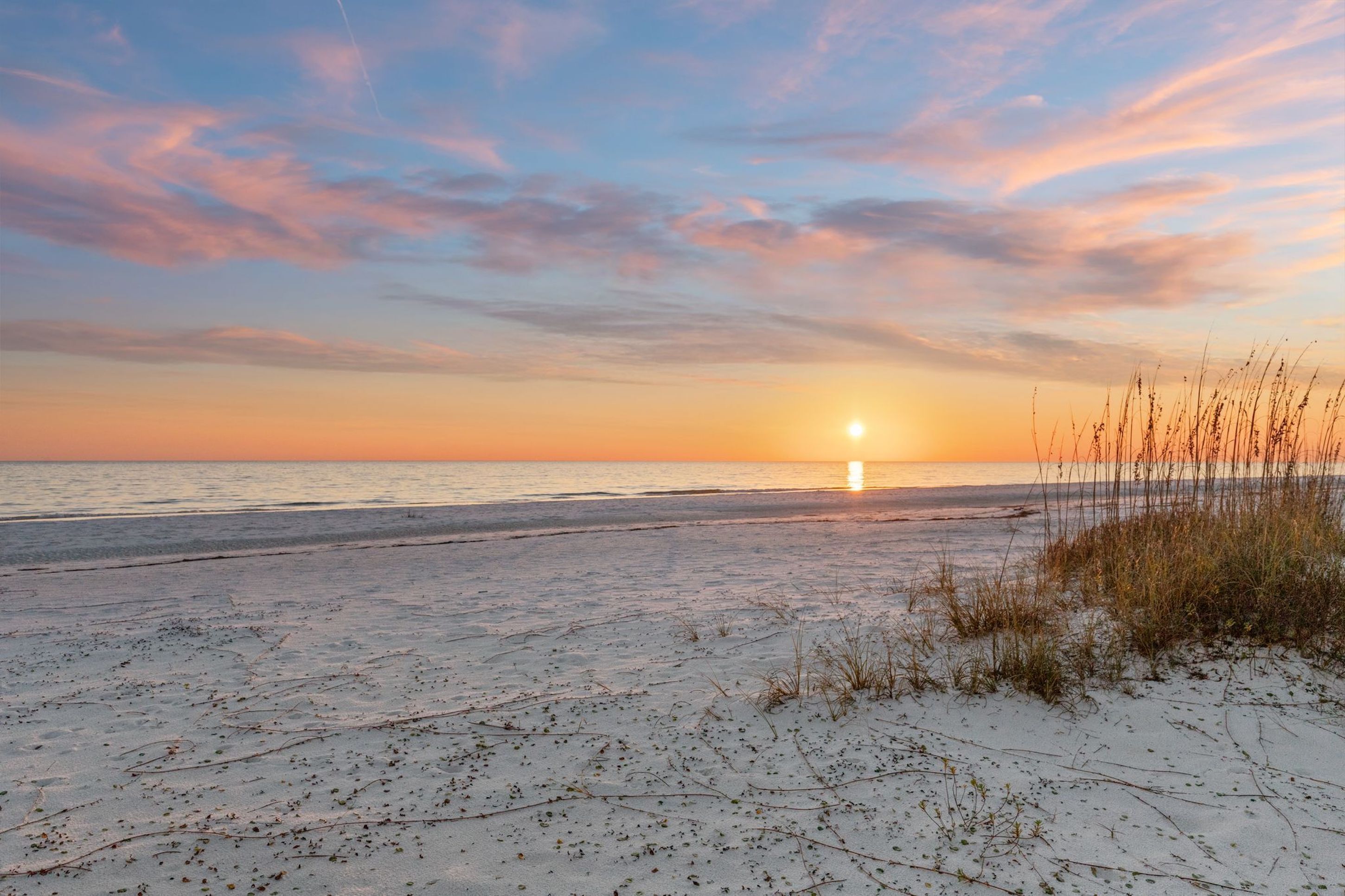 Beach nearby, white sand