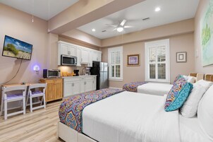 Studio | Individually decorated, individually furnished, laptop workspace