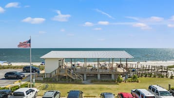 In StrandnĂ€he, weiĂer Sandstrand