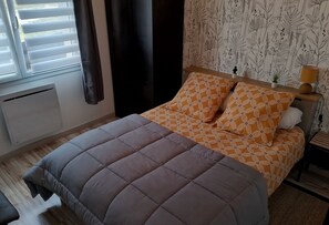 2 bedrooms, iron/ironing board, travel cot, free WiFi - Paradise Trail - Detached 2-bedroom house - Peaceful, natural setting and forest (Mâlain)