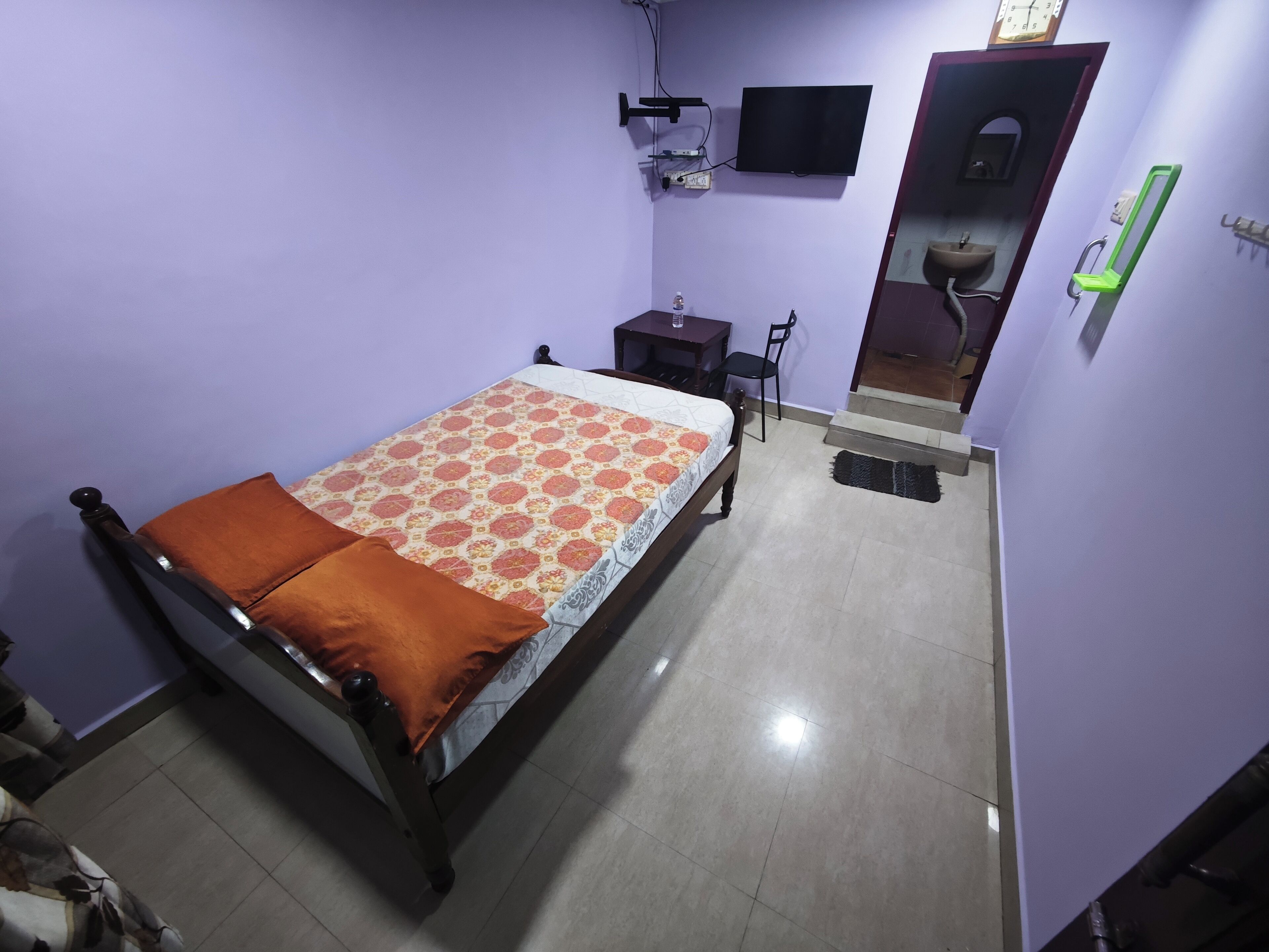 Basic Double Room, No housekeeping