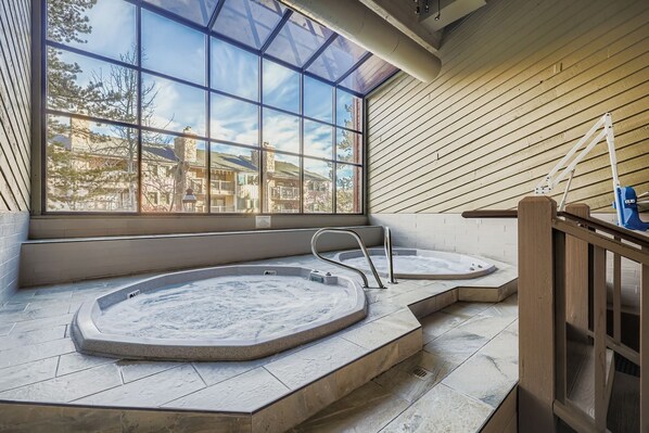 Interior - Cimarron #205 - Close to Town and Slopes with Hot Tub Access (Breckenridge)