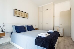3 bedrooms, in-room safe, iron/ironing board, free WiFi - Villa Amarres by Escape Home (Ses Salines)