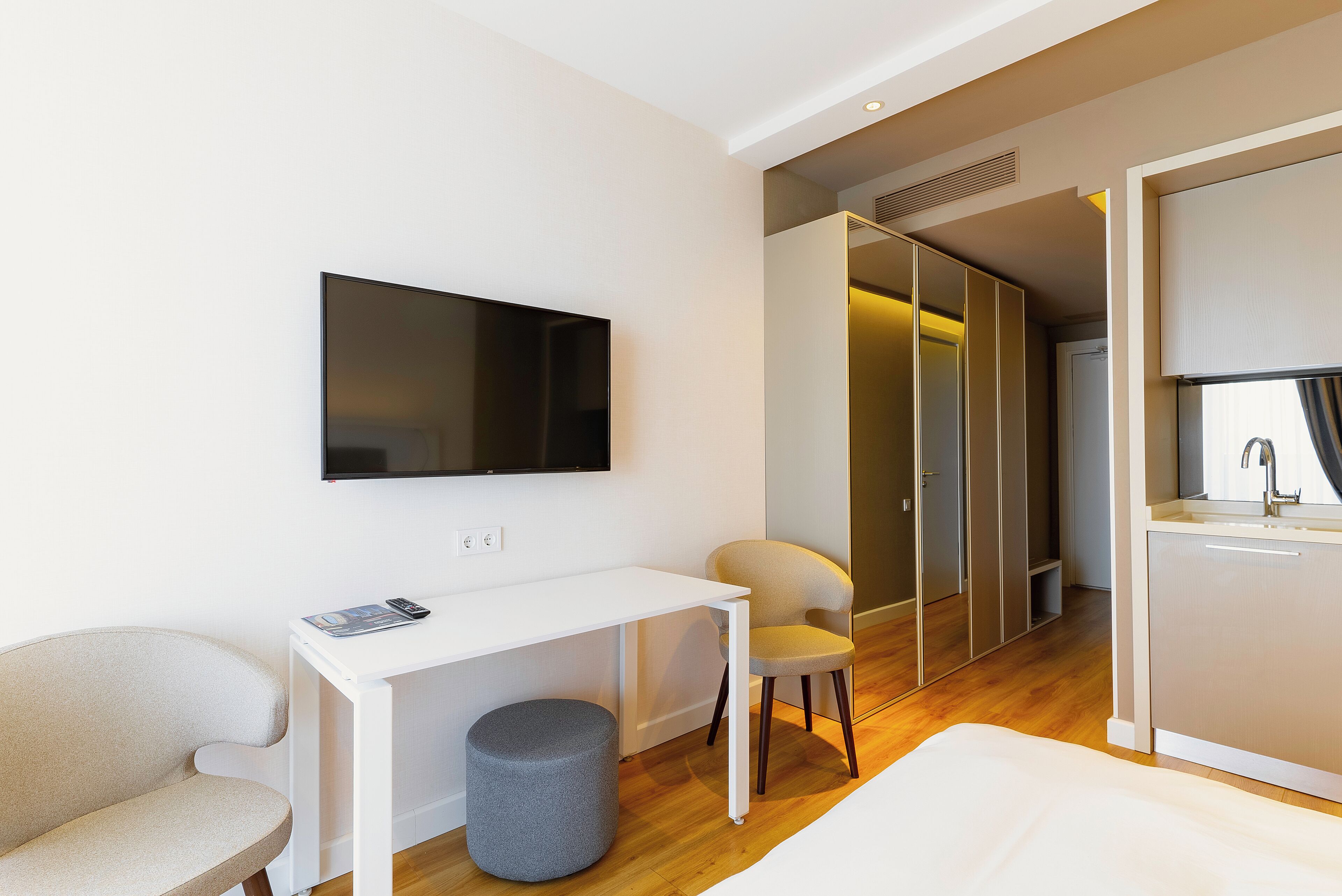 Studio Standard - utsikt mot stranden | Garderob