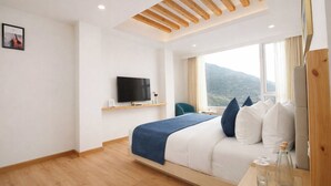 Quarto premium | Cofres nos quartos, cortinas blackout, quartos à prova de som