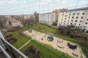 Property grounds - Bright Apartment with Balcony | Workspace (Wrocław)