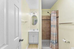 Bathroom - Parrot Bay J29 Townhouse in downtown (ocean city)
