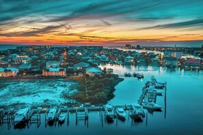 Marina - Luxury 3-Bedroom Condo on Holiday Isle | Harbor Views at Harbor Landing 601A (Destin)