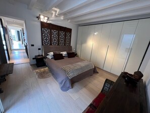 2 Schlafzimmer, Bügeleisen/Bügelbrett, kostenloses WLAN