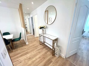 Interior - Paris- 15 min – Large 5-room apartment fully renovated – Orly Airport -15 min (Vitry-sur-Seine)