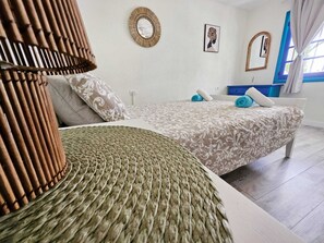 1 habitación, tabla de planchar con plancha, wifi y ropa de cama 